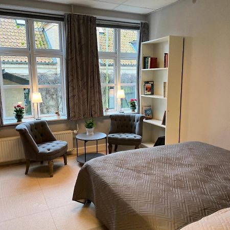 Bed and Breakfast Apothekergaarden Stege Stuen Mod Gardhaven Екстер'єр фото
