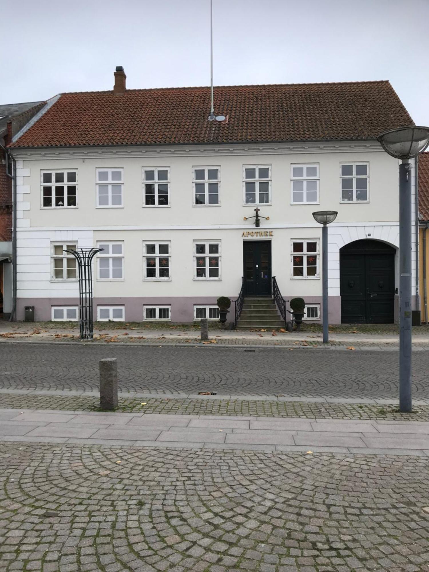 Bed and Breakfast Apothekergaarden Stege Stuen Mod Gardhaven Екстер'єр фото